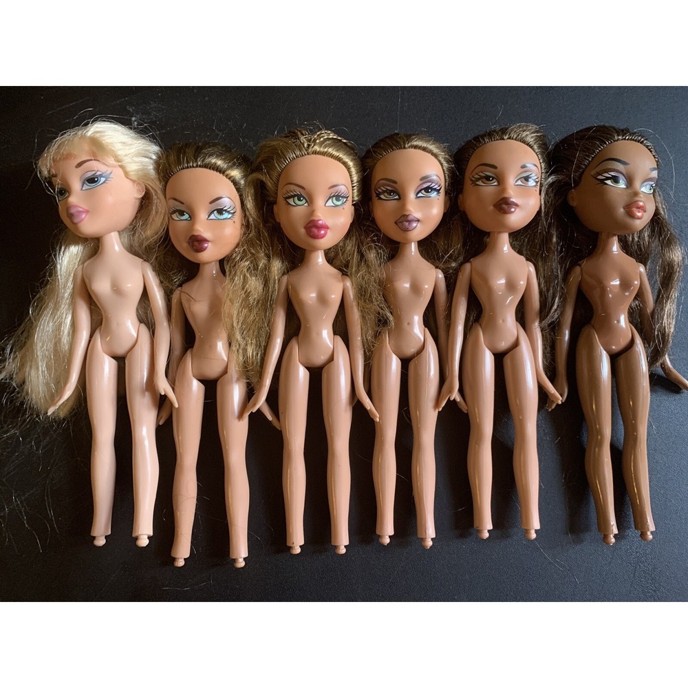 MGA - Bratz - Lot of 6 Vintage Dolls Lot - NUDE / NO SHOES! Yasmin Sasha Cloe